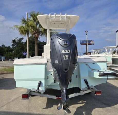 New 2024  powered Robalo Boat for sale